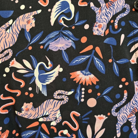 EUC Super Nice Letters Faye Buttondown Small - Picture 13 of 15